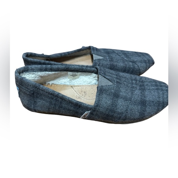 toms - Picture 2 of 8